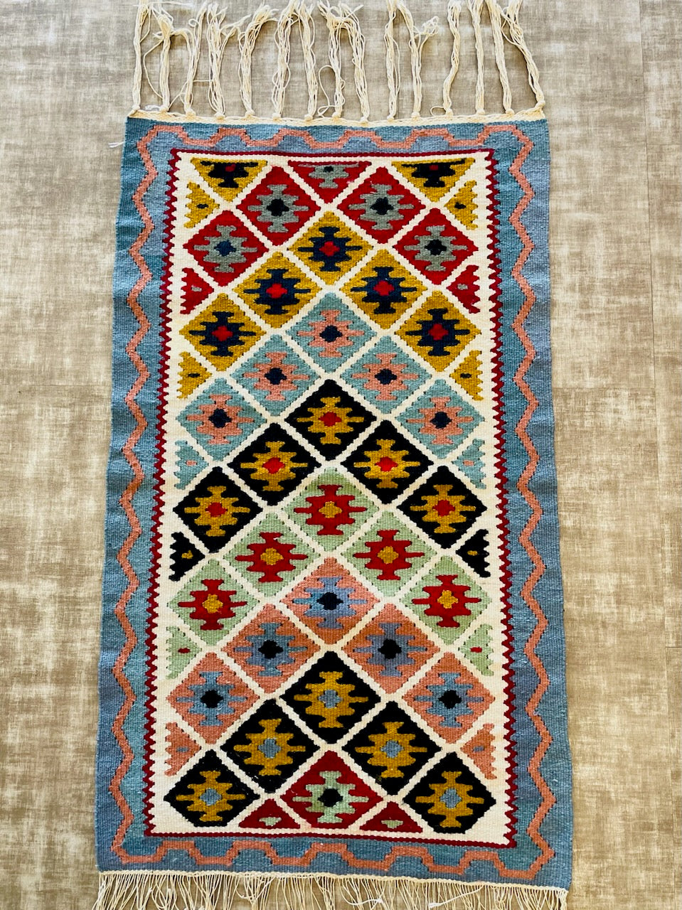 Shiraz Kilim Geometric Tribal Texture Art Rug