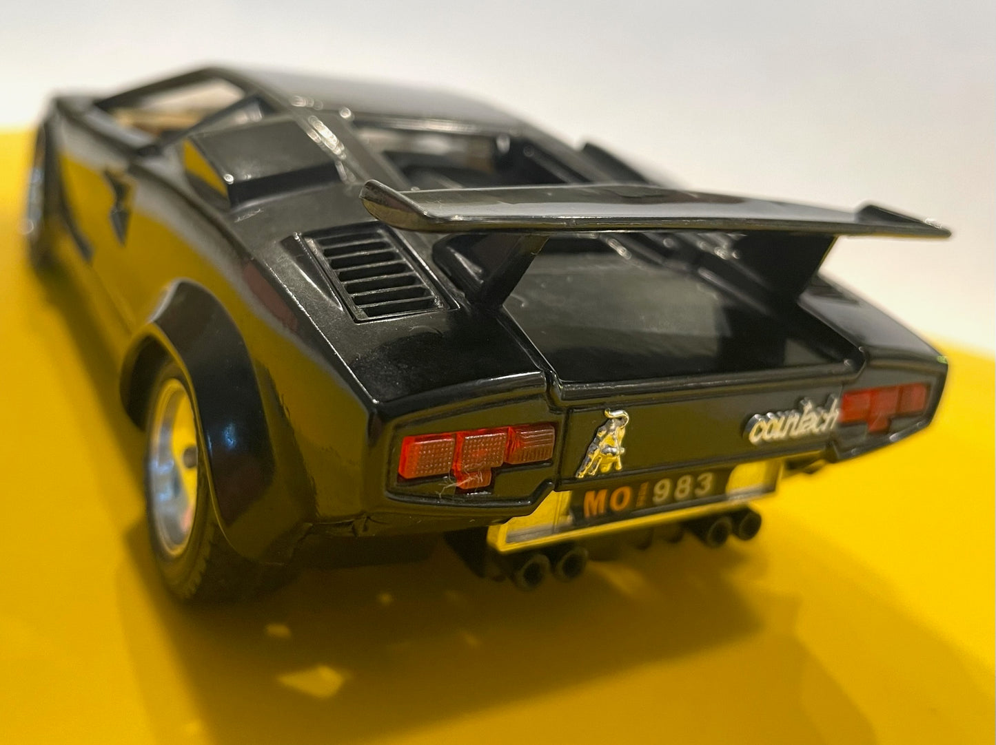 Black Lamborghini Countach Made In Italy By Burago Model Car