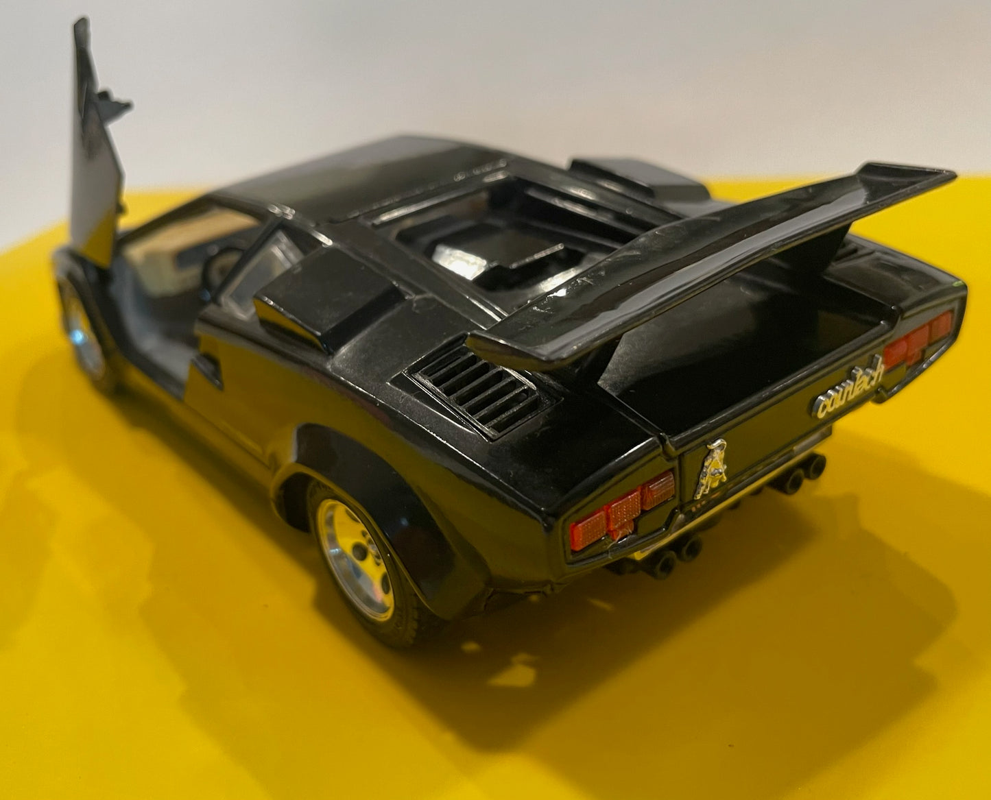 Black Lamborghini Countach Made In Italy By Burago Model Car