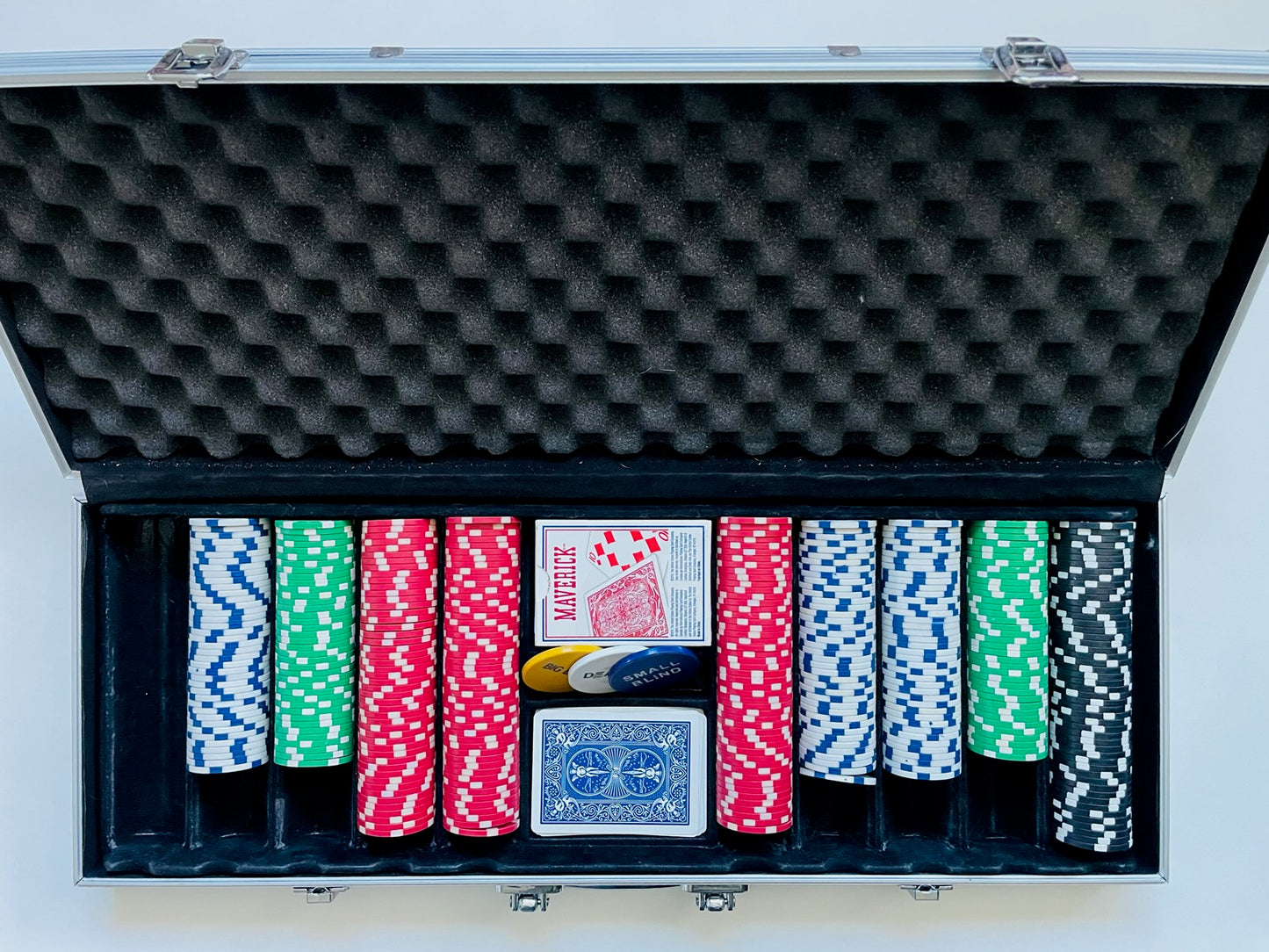 Poker Set In Aluminum Case With Handle New Deck of Cards