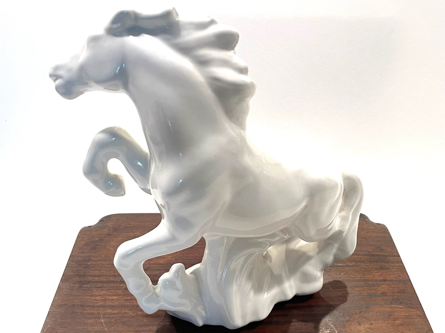 Keiser Attribute Equestrian Porcelain Wild Running Horse Statue