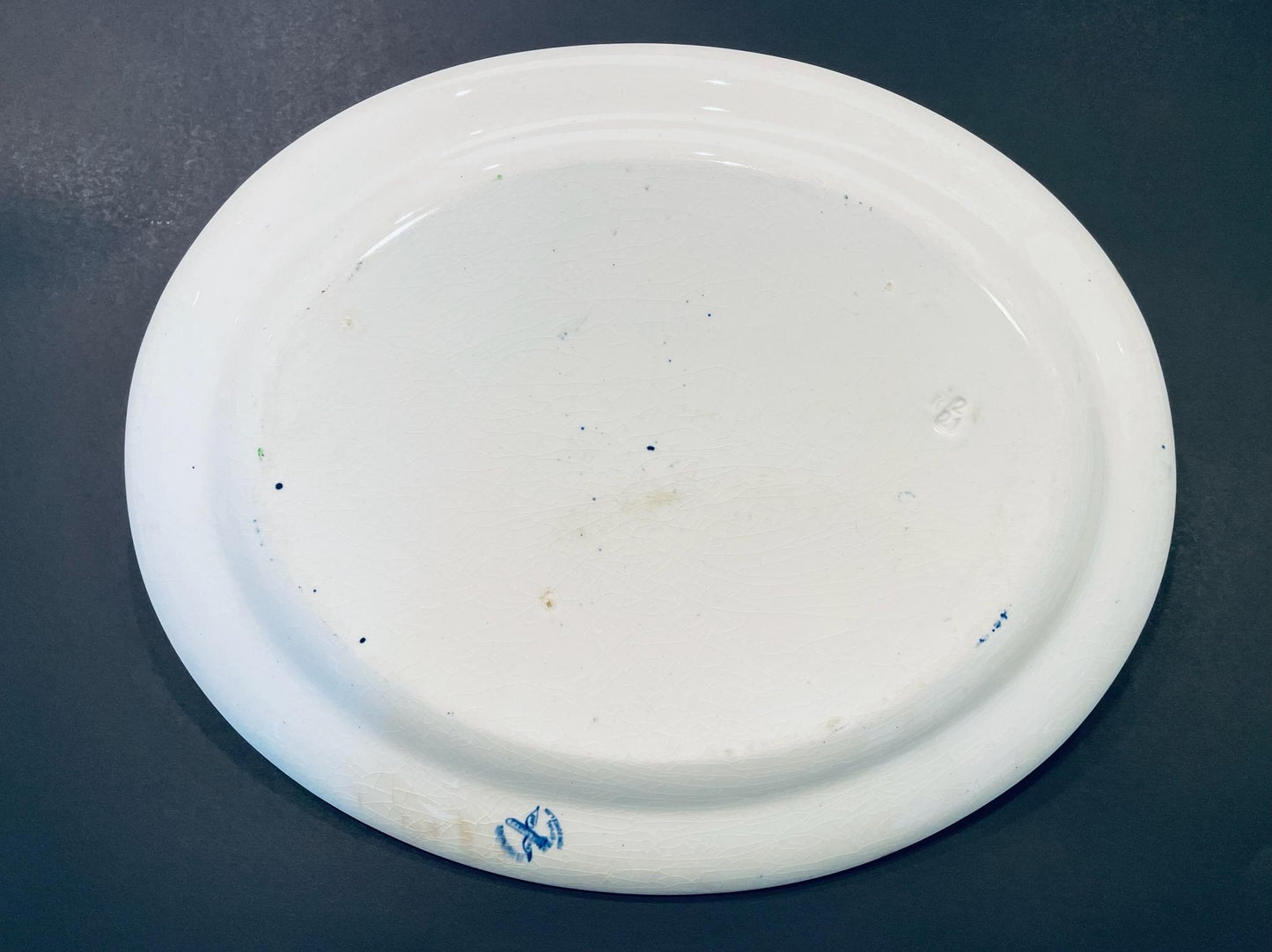 A Chinoiserie Antique Oval Serving Platter