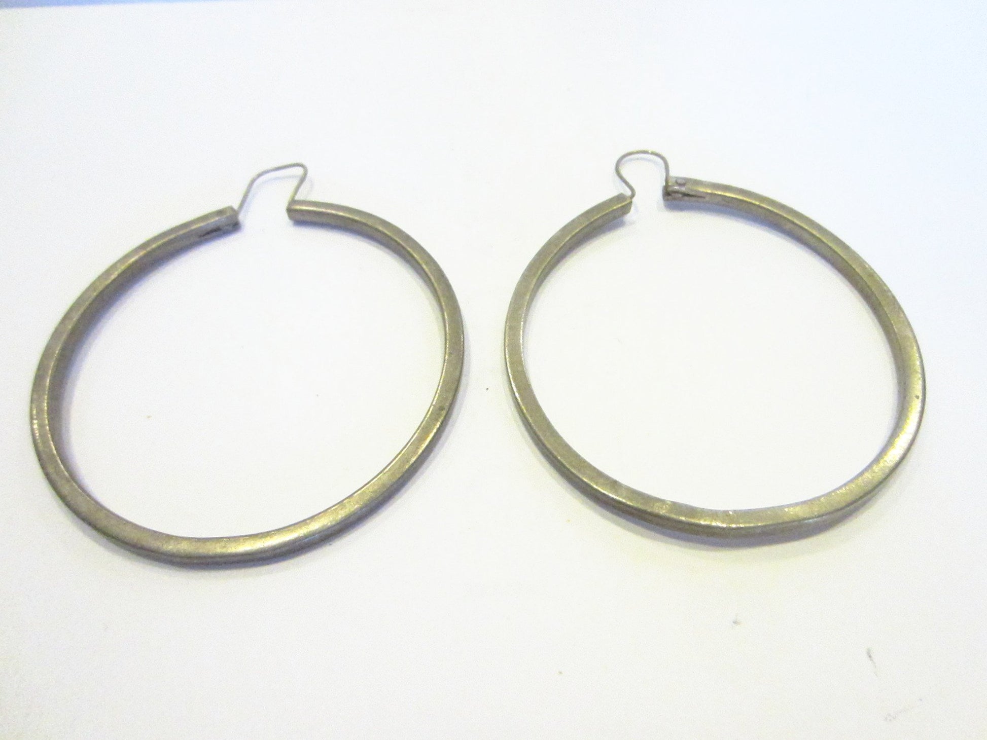 Sterling Silver Hoop Earrings Marked In Etch Mexico 925 - Designer Unique Finds 