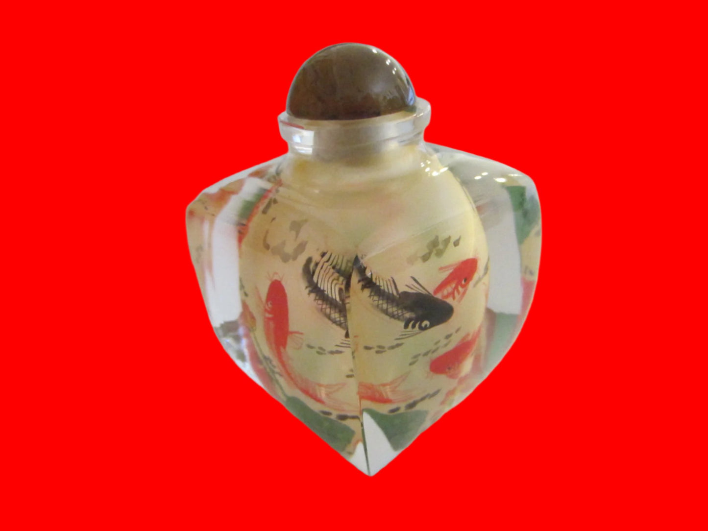 Interior Painted Koi Fish Agate Stopper Snuff Bottle