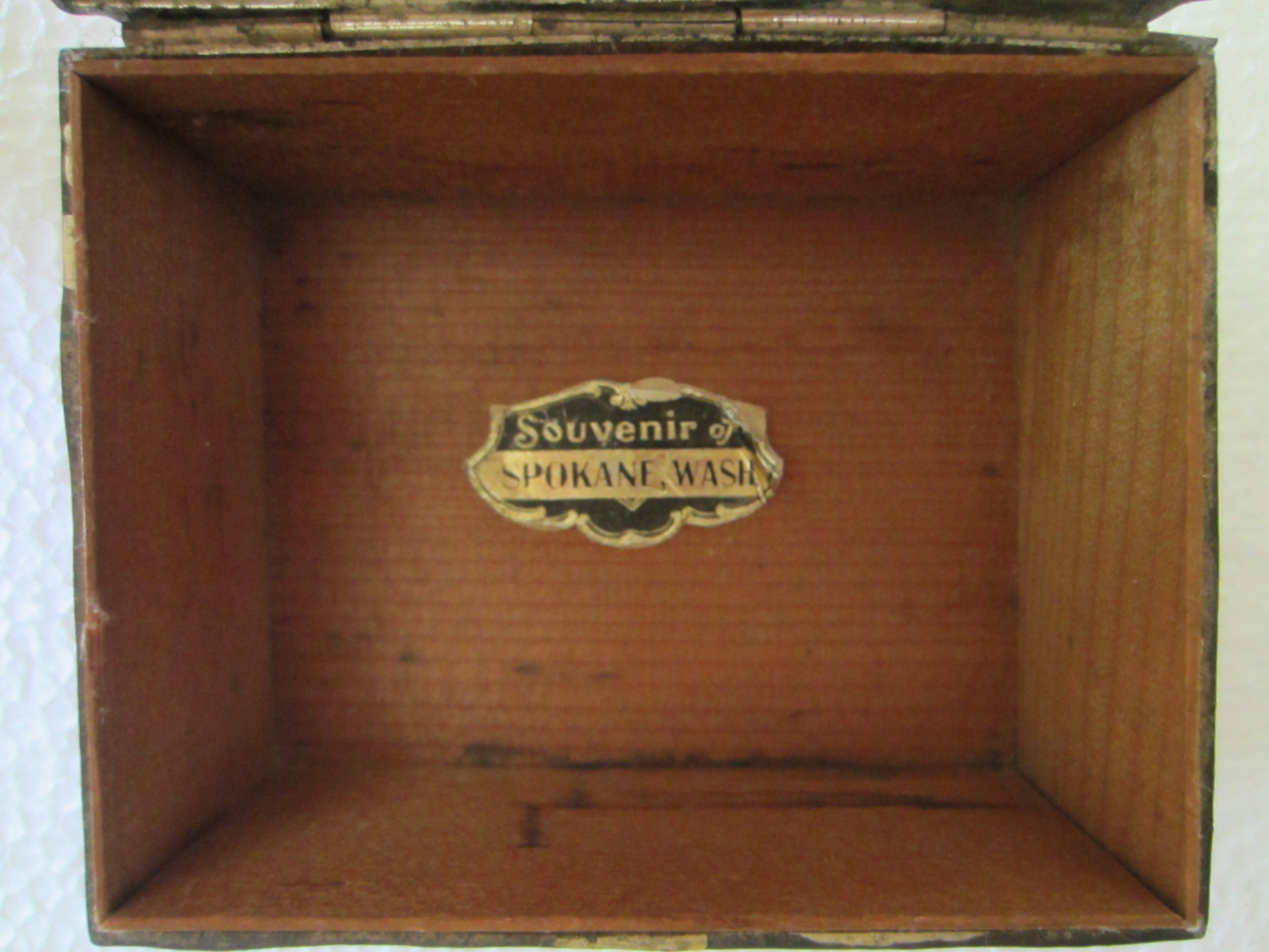 Silver Metal Souvenir Of Spokane Washington Made in Japan Scenic Humidor Box Marked - Designer Unique Finds 