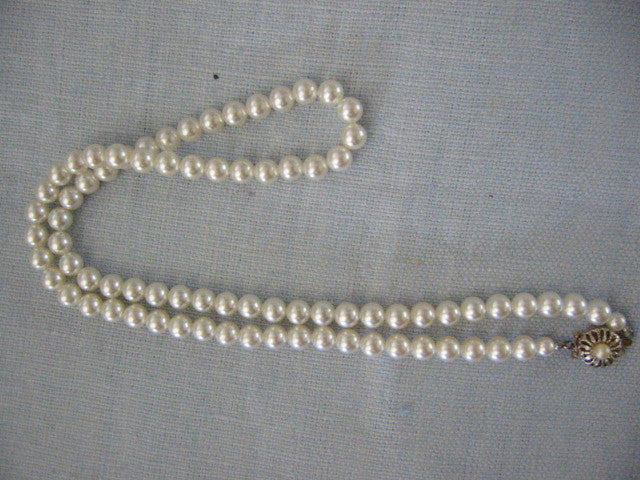 Sarah Coventry Designer Pearls Strand Necklace Silver Clasp - Designer Unique Finds 