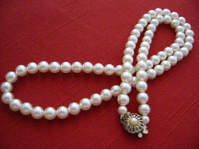 Sarah Coventry Designer Pearls Strand Necklace Silver Clasp - Designer Unique Finds 