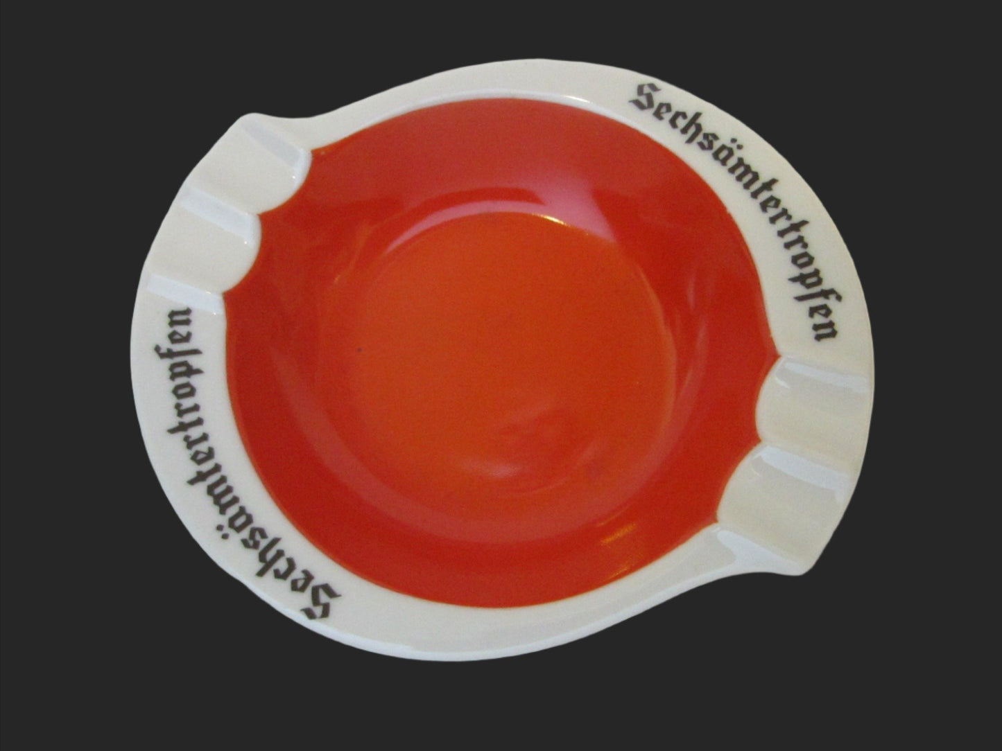 Schwarzenhammer Bavaria Sechamtertropfen Porcelain Ashtray Red And White - Designer Unique Finds 