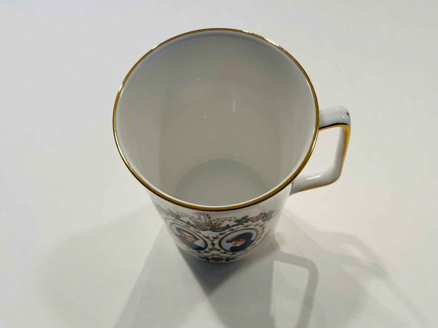 Royal Grafton Fine Bone China Made In England Collectible Cup