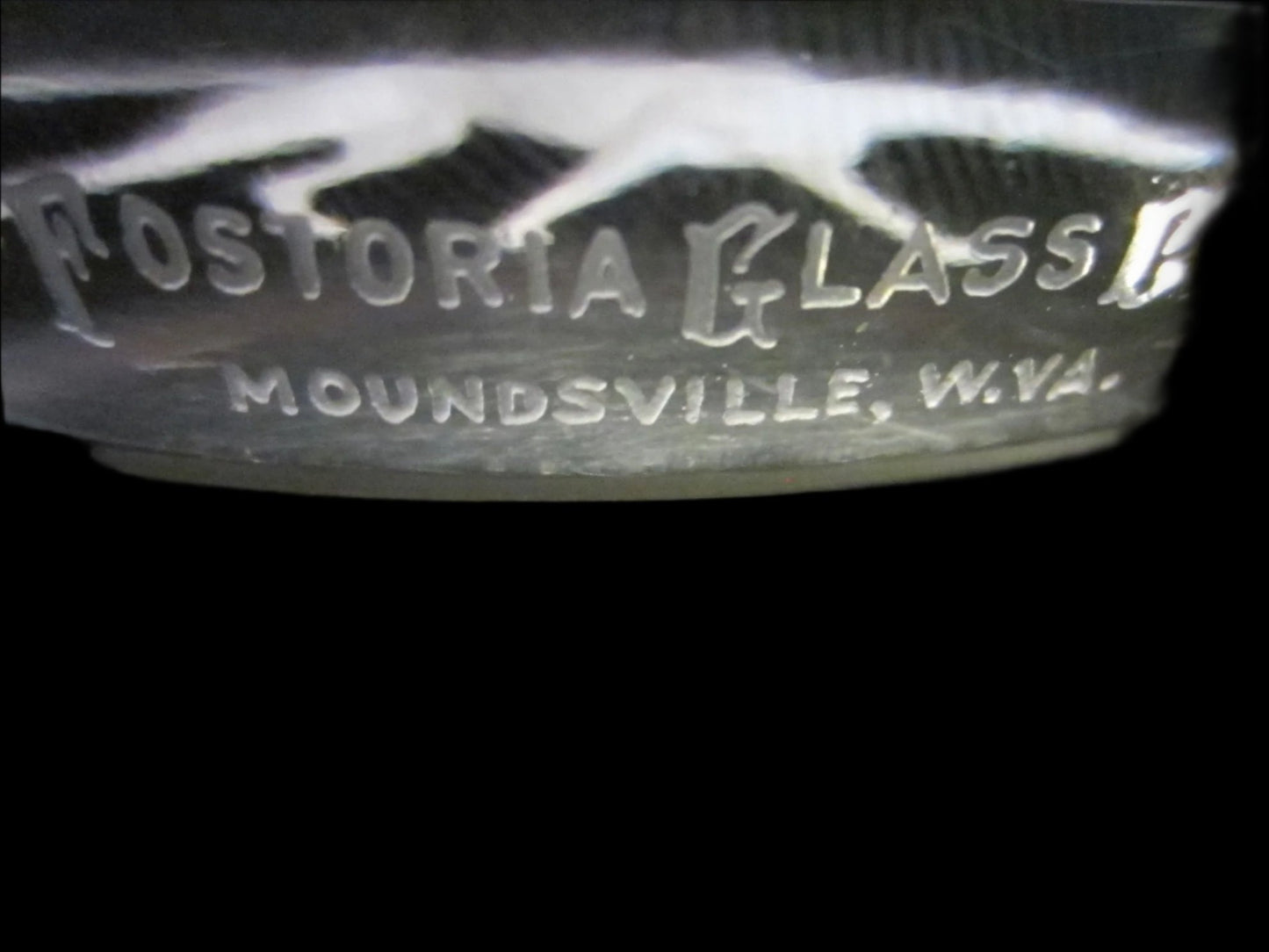 Fostoria Glass Co Moundsville W VA Frost Hound Dog Oval Paperweight