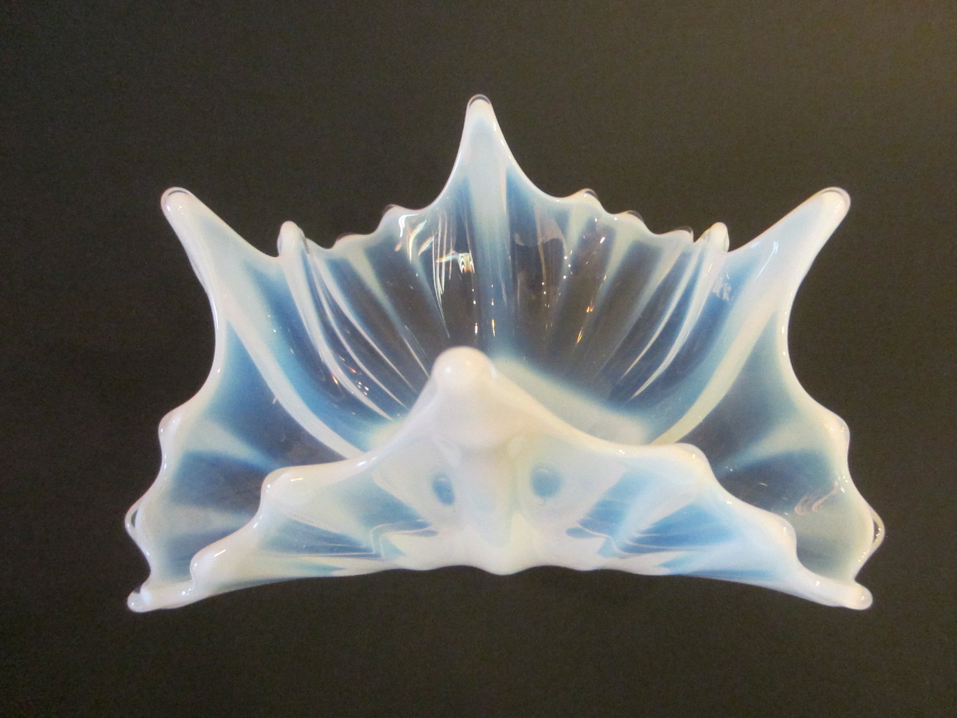 Opalescent Art Glass Spike Design Bowl Abstract Movement