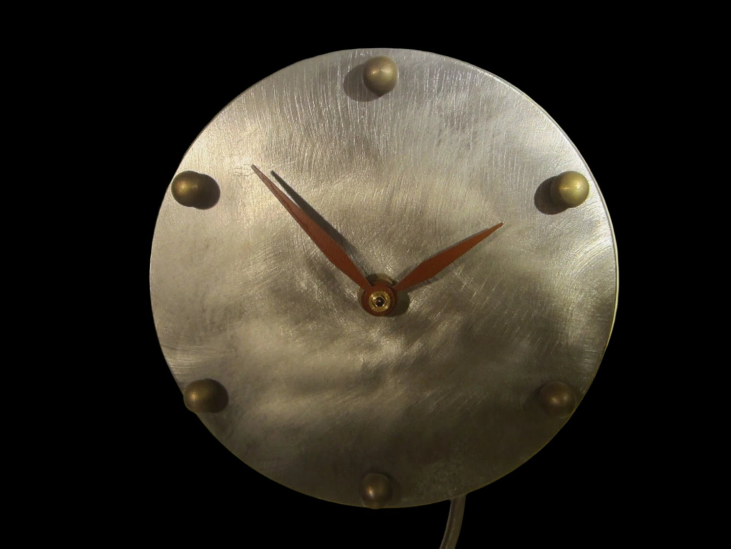 A Modern Pedestal Abstract Juxtaposition Round Dial Quartz Clock