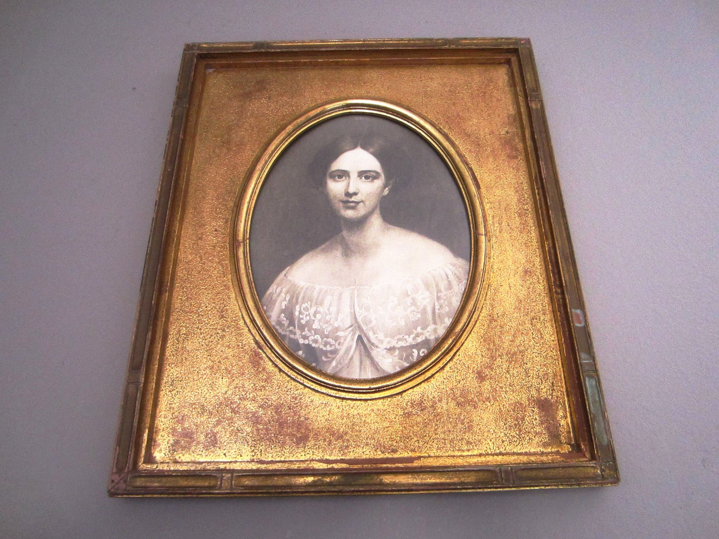 Victorian Portrait Gold Leaf Art Deco Photo Frame - Designer Unique Finds 