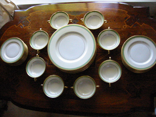 Theodore Haviland New York Dinner Set For Eight - Designer Unique Finds 