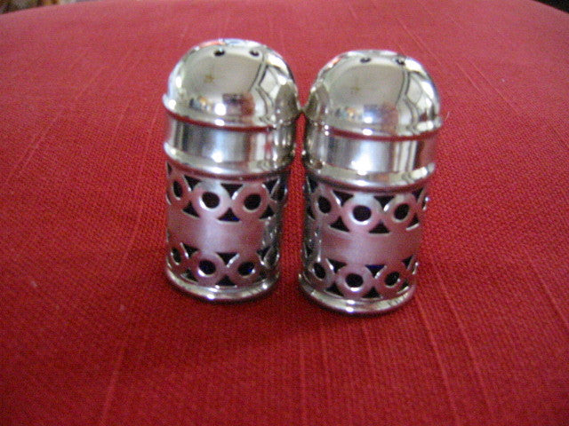 Apex English Silver Plate Filigree Cased Glass Salt Pepper Shakers - Designer Unique Finds 
 - 1