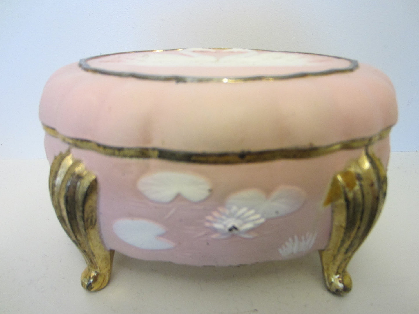 Sankyo Japan Pink Oval White Swans Lilies Musical Jewelry Box