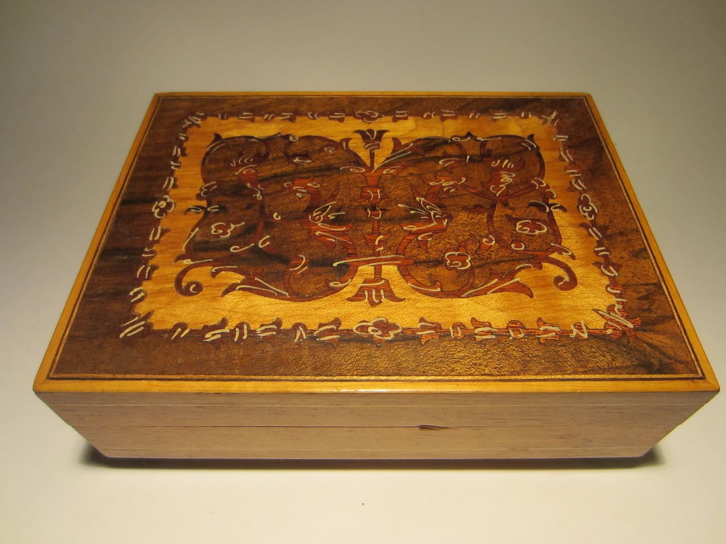 Switzerland Musical Jewelry Box Butterfly Inlaid Marquetry