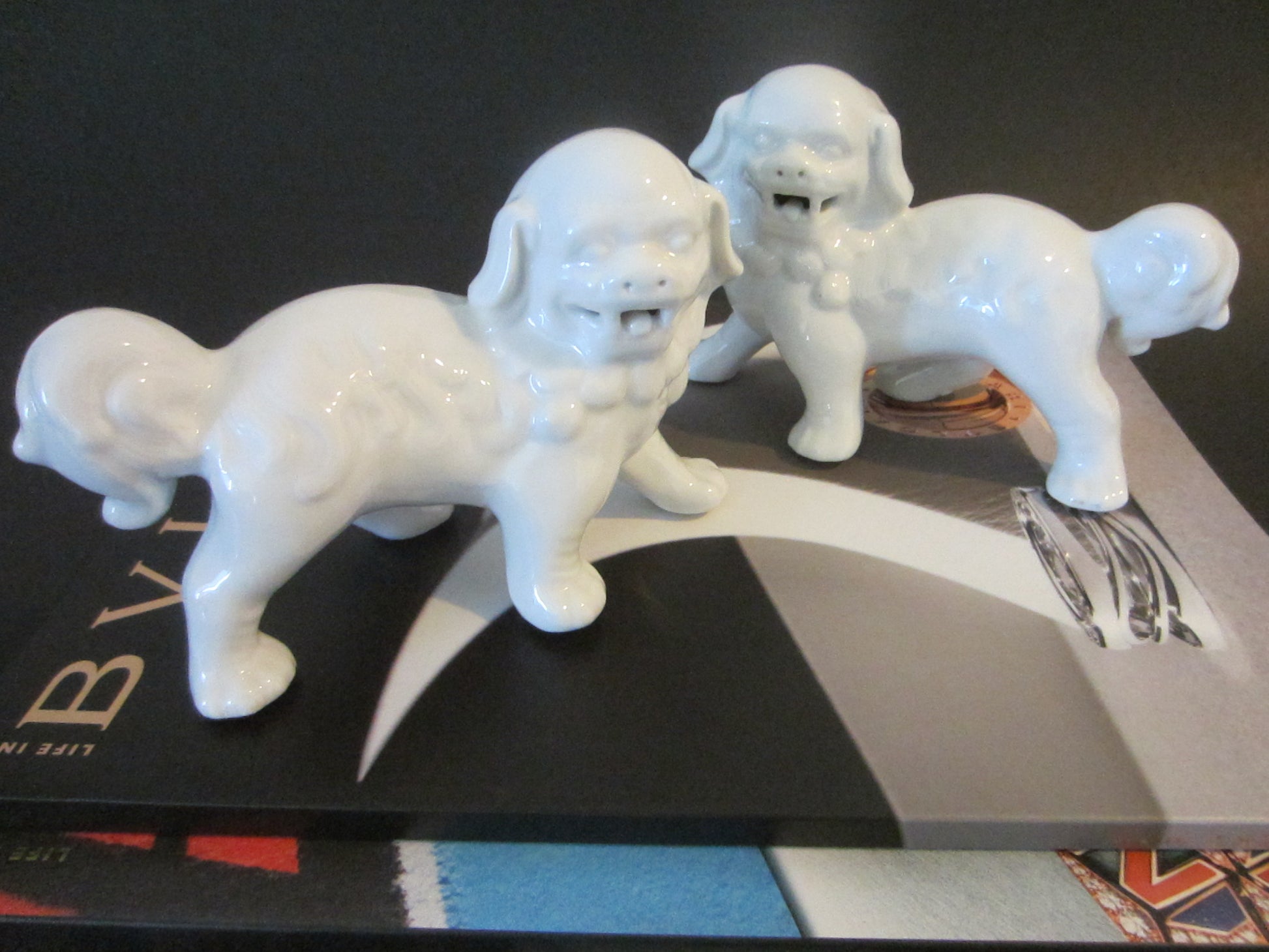 White Porcelain Foo Dogs Statues Bookends - Designer Unique Finds 