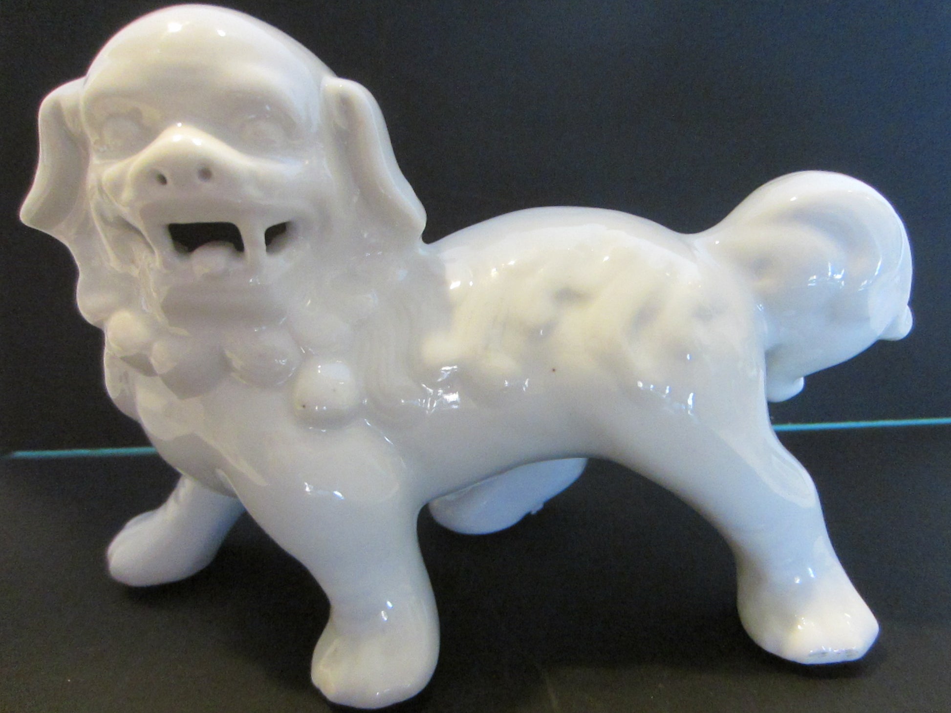 White Porcelain Foo Dogs Statues Bookends - Designer Unique Finds 