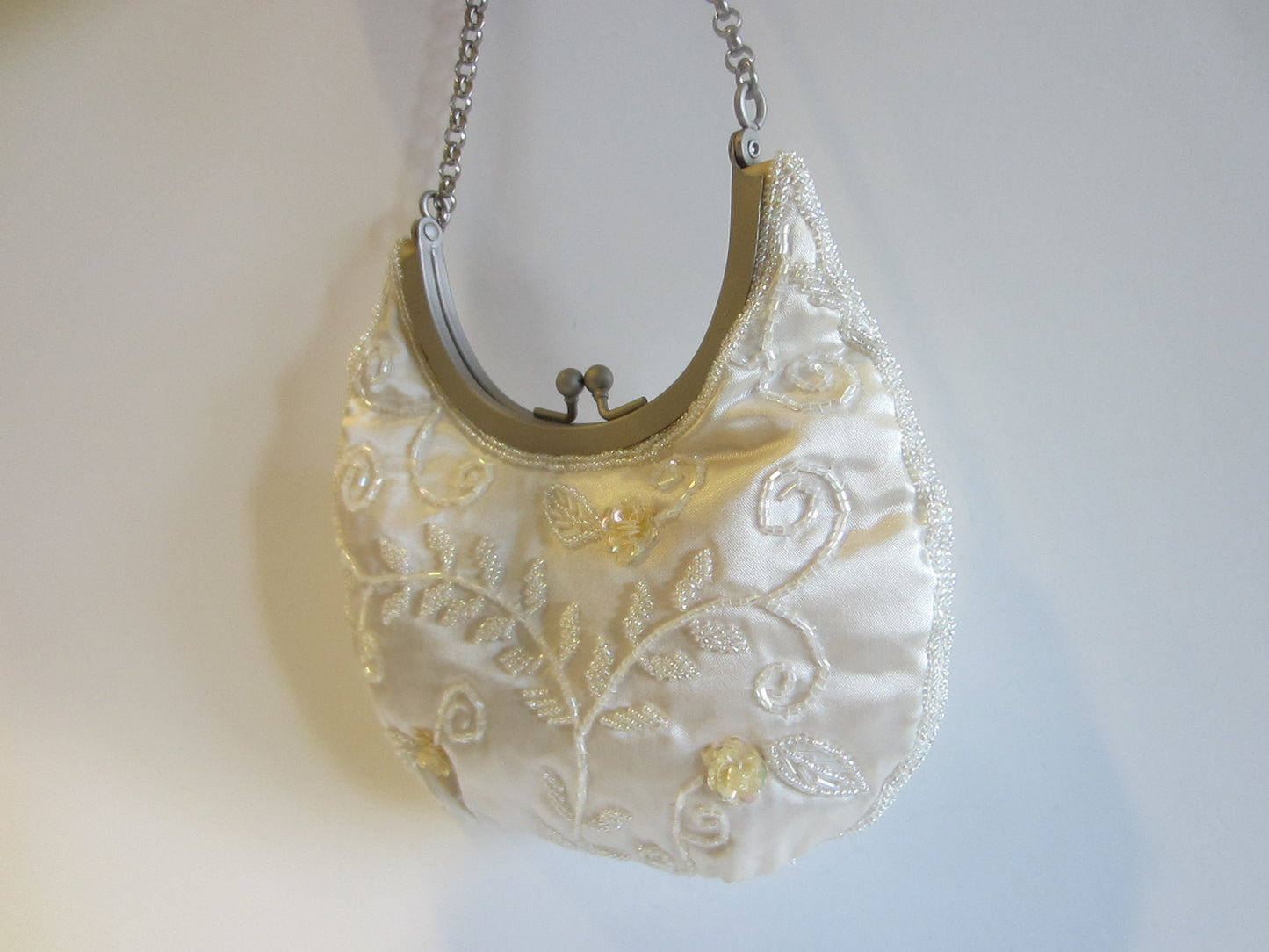 Hillard Hanson Sequined White Satin Evening Purse Silver Tone Chain - Designer Unique Finds 