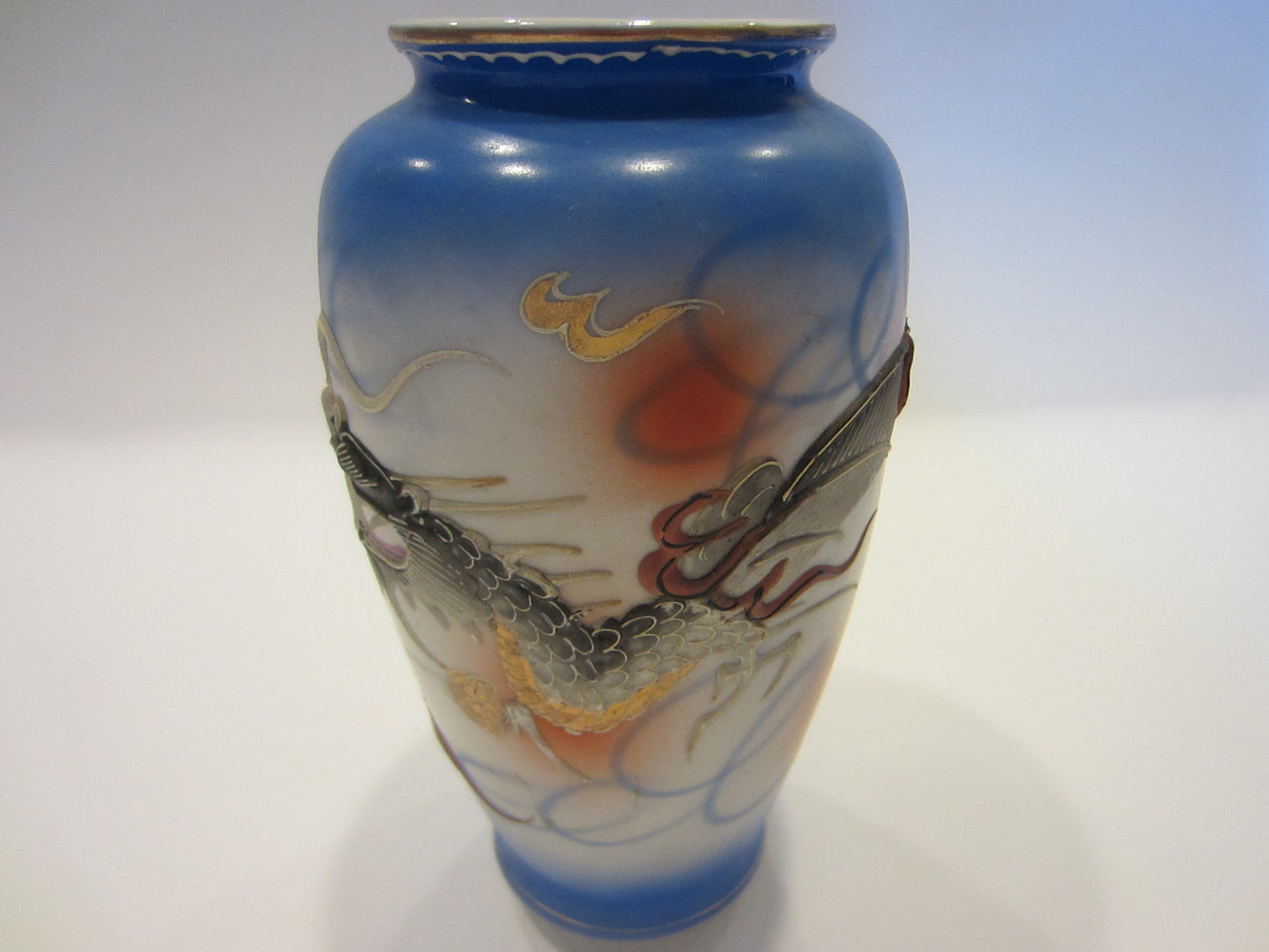 Moriage Dragon Ware Hand Painted Signed Porcelain Vase