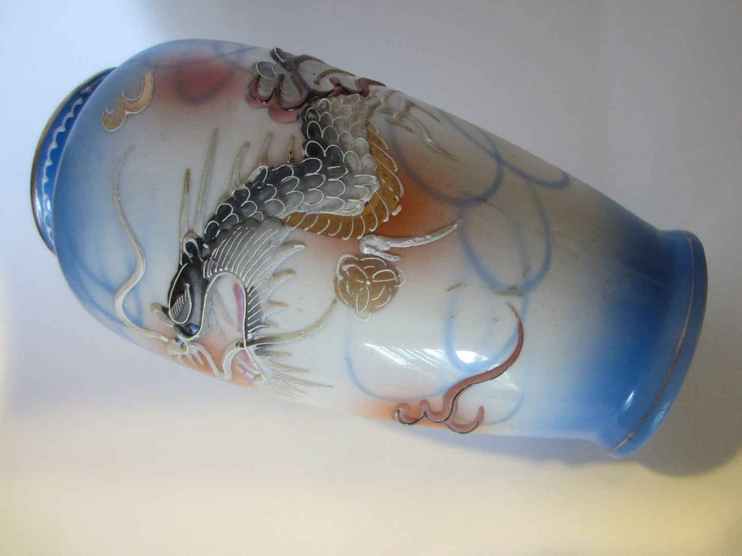 Moriage Dragon Ware Hand Painted Signed Porcelain Vase