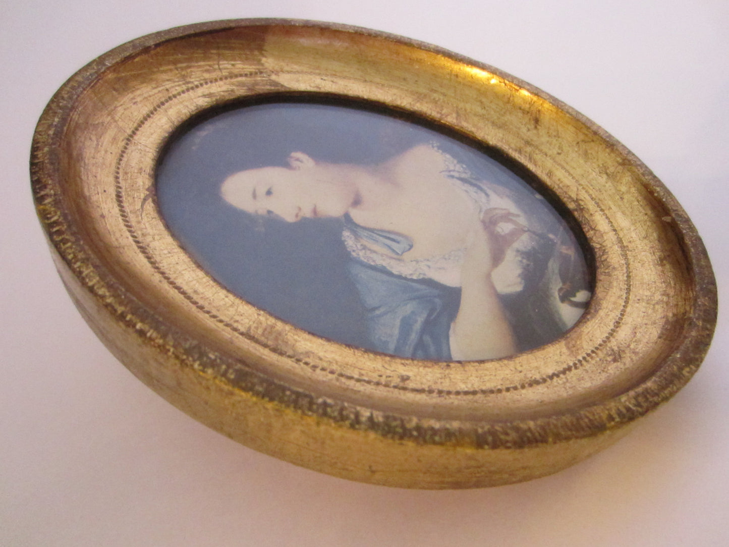 Victorian Style Paper Portrait Oval Gilt Picture Frame