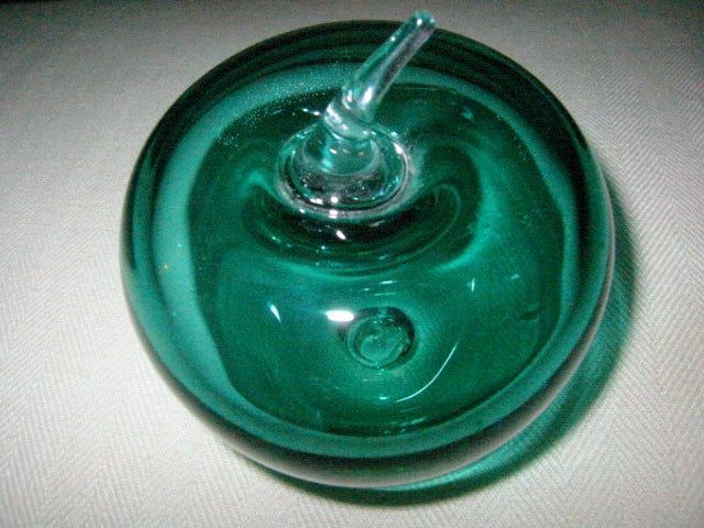 Murano Glass Green Apple Paperweight Clear Stem Mouth Blown - Designer Unique Finds 