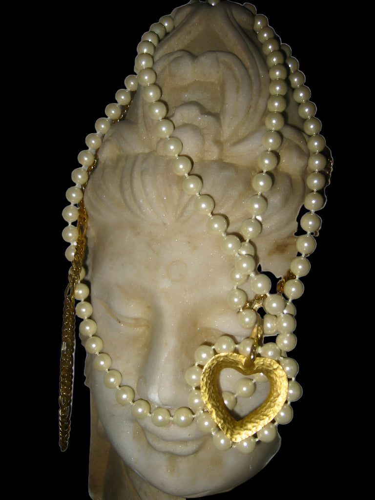 Hand Knotted Pearl Beads Strand Heart Pendant