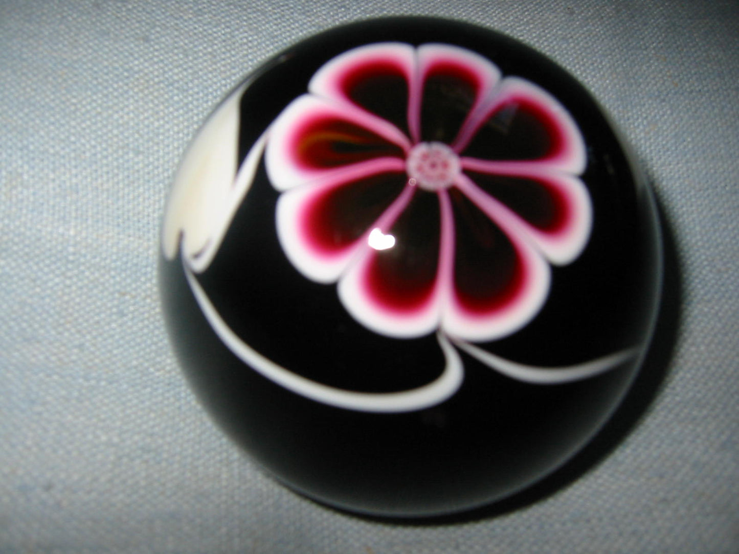 Stuart Abelman Signed Black Glass Paperweight Pink Flower