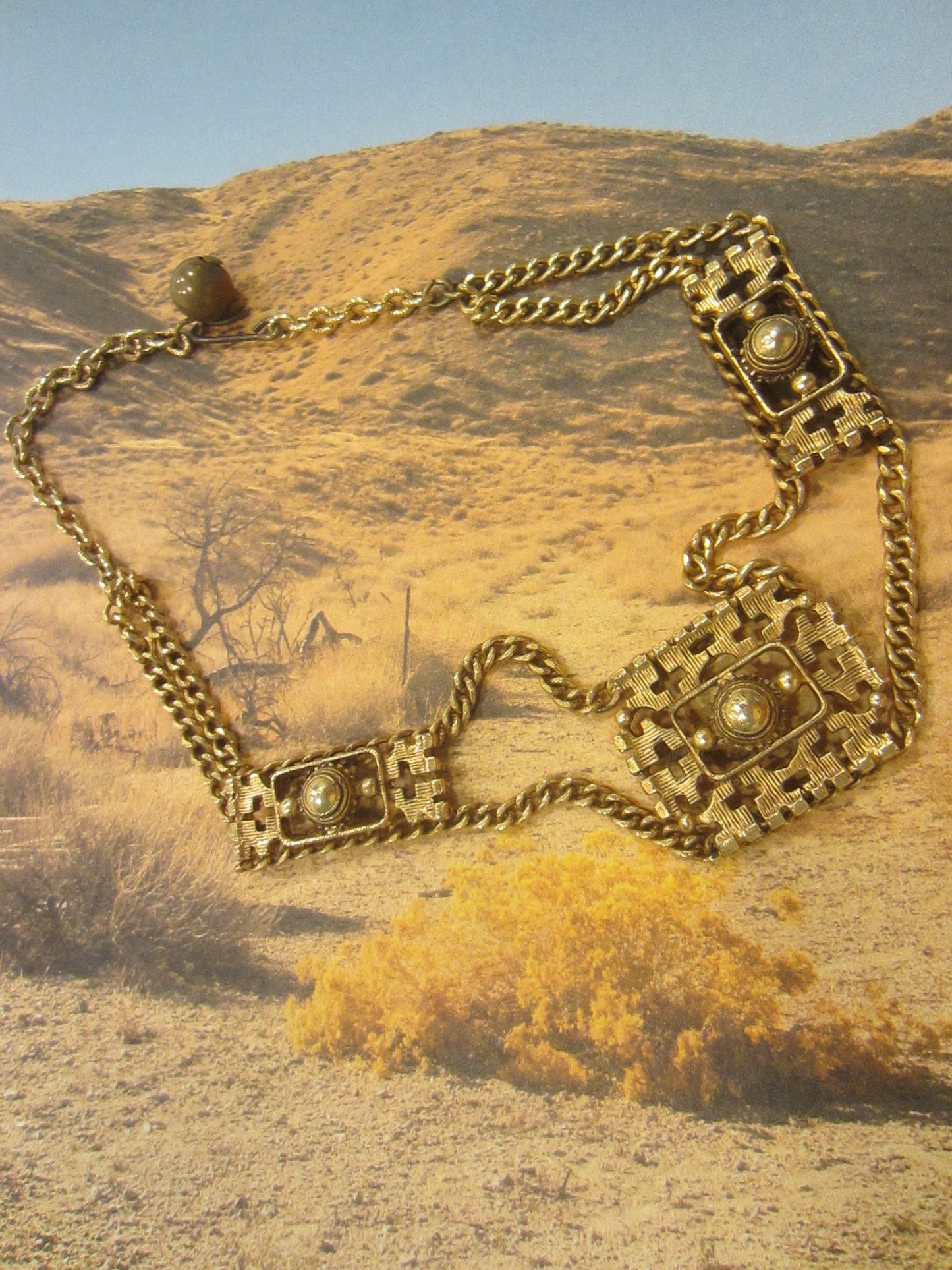 Florenza Golden Link Medallion Choker Mid Century Necklace