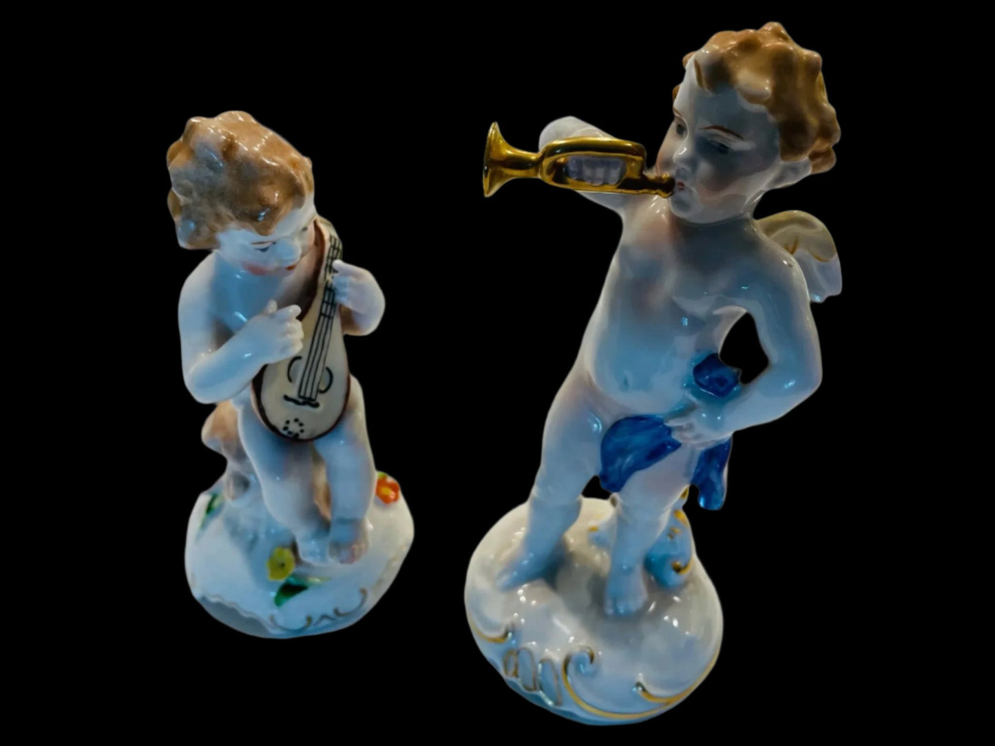 Two Heraldic Musical Angels Germany Von Schierholz Handmaleiei