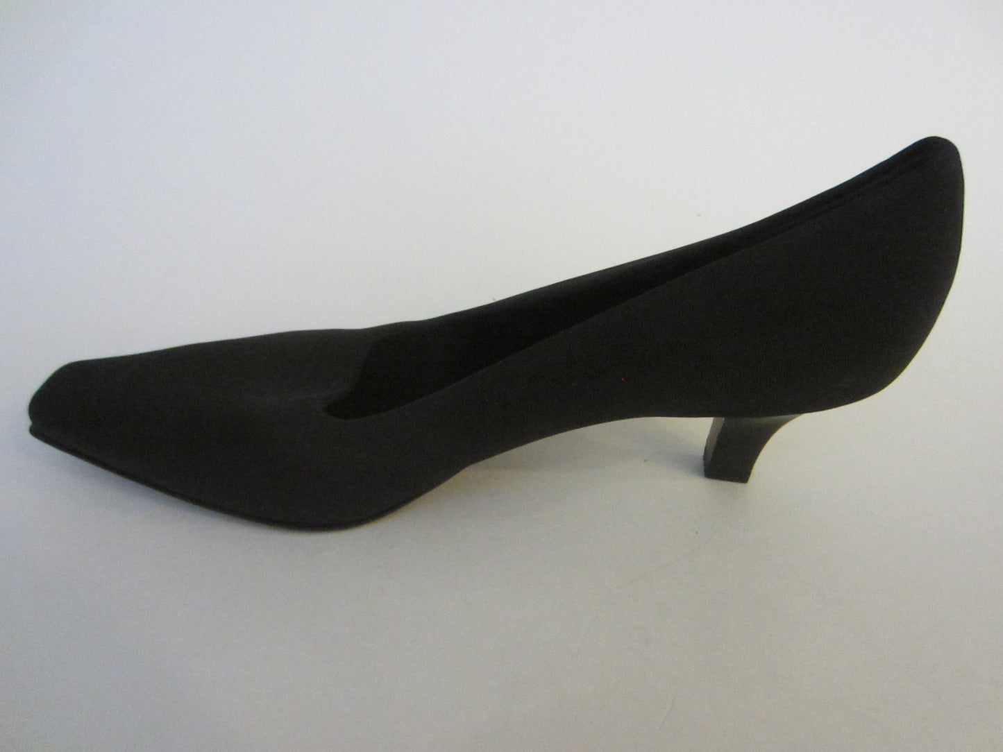 Salvatore Ferragamo Florence Italy Black Fabric Leather Sole Shoes 9B - Designer Unique Finds 