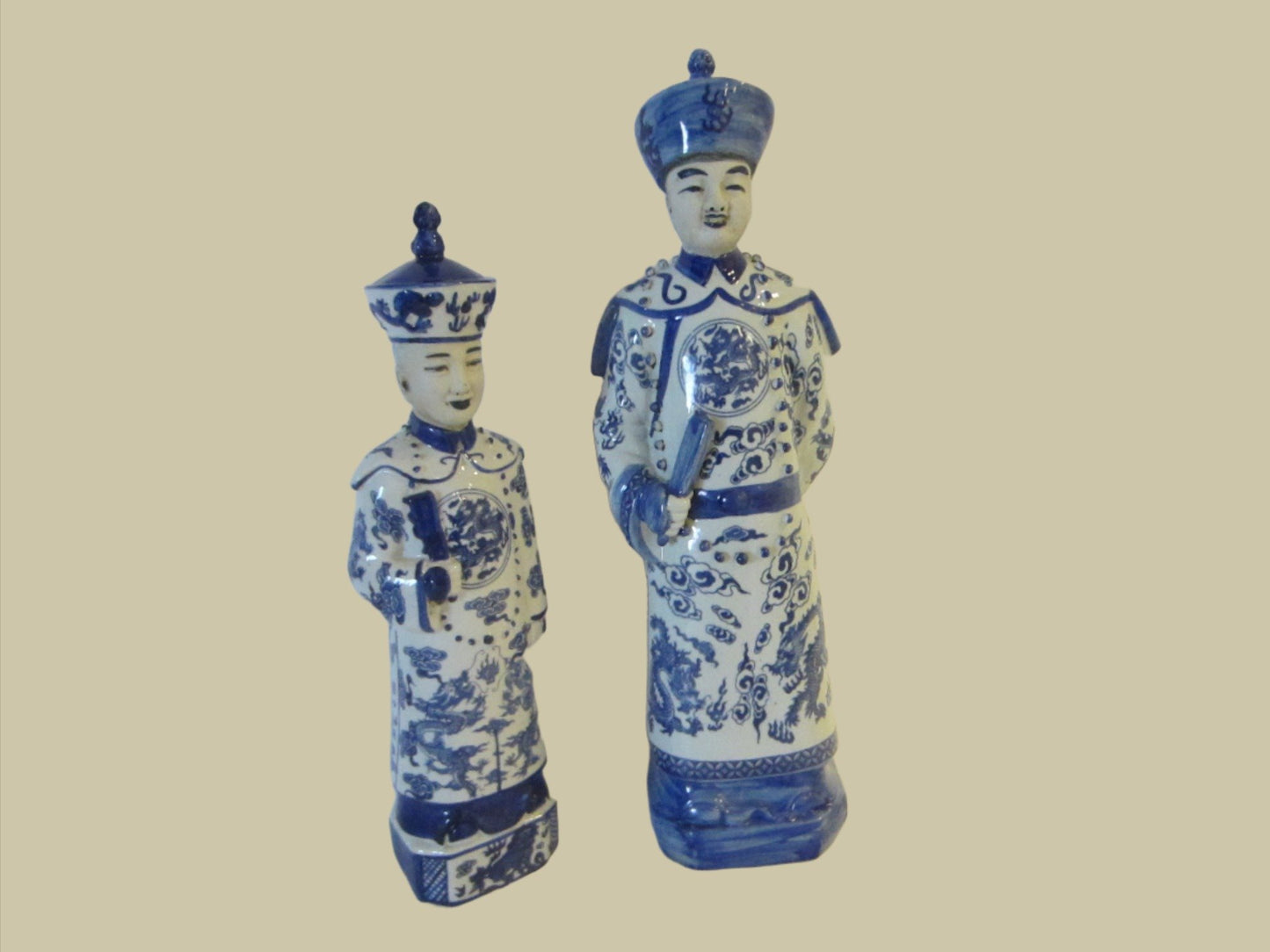 Asian Chinoiserie Blue White Ceramic Traditional Couple Figures