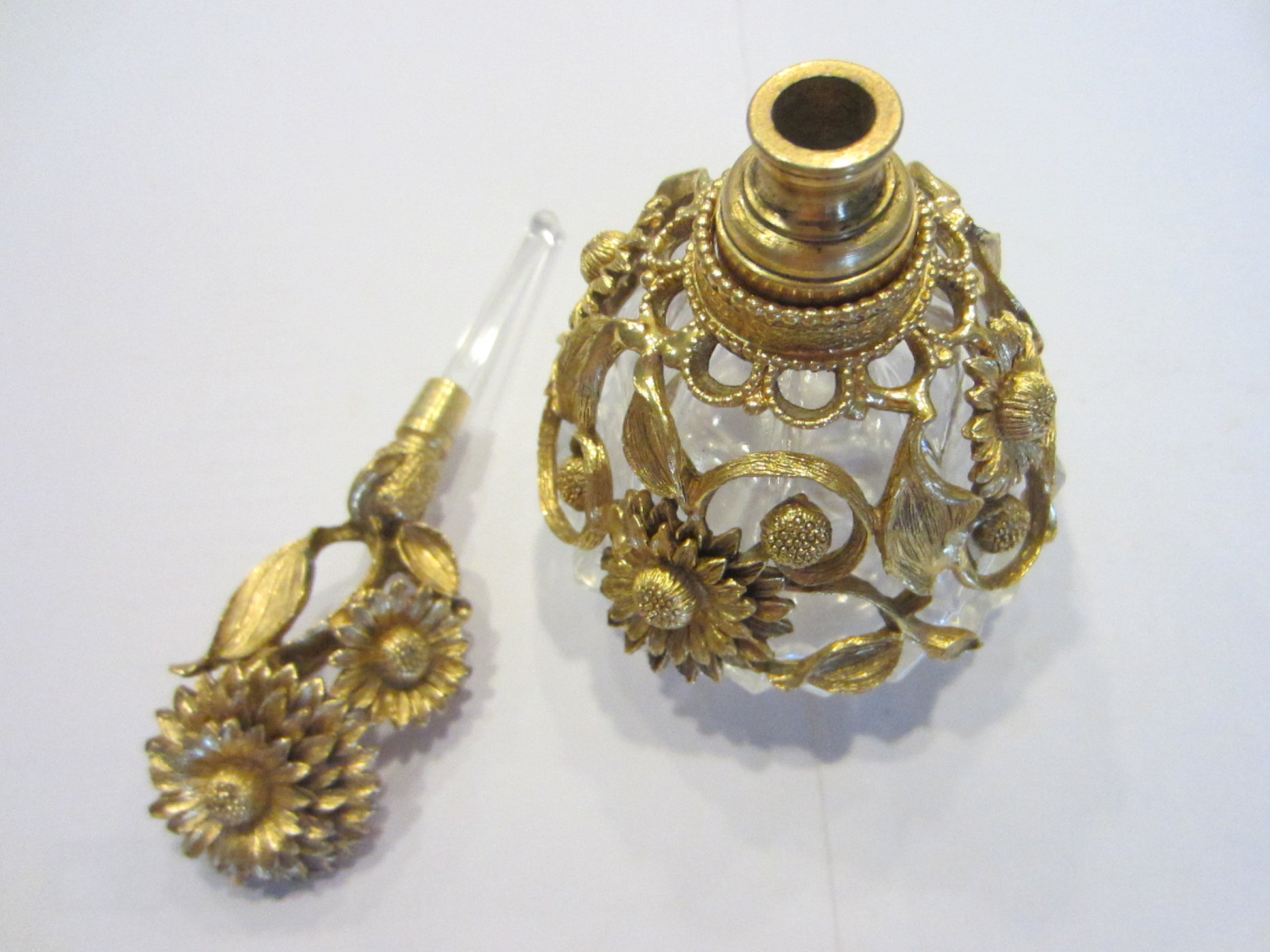 Matson Ormolu Signed Perfume Bottle Daisy Flower Cut Crystal - Designer Unique Finds 
 - 2