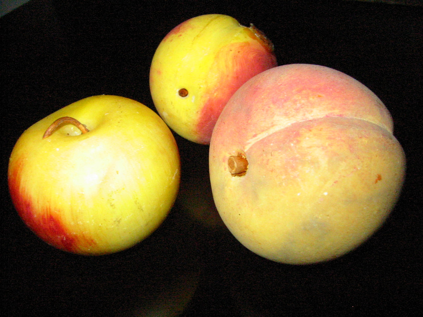 Life Size Stone Apple Peach Nectarine Apricot Stem Fruits