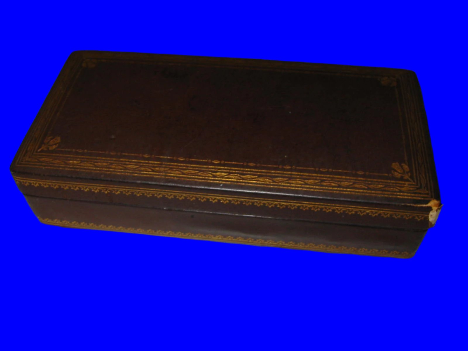 Italian Leather Humidor Cigar Box Embossed Gold Floral Decoration - Designer Unique Finds 
 - 2