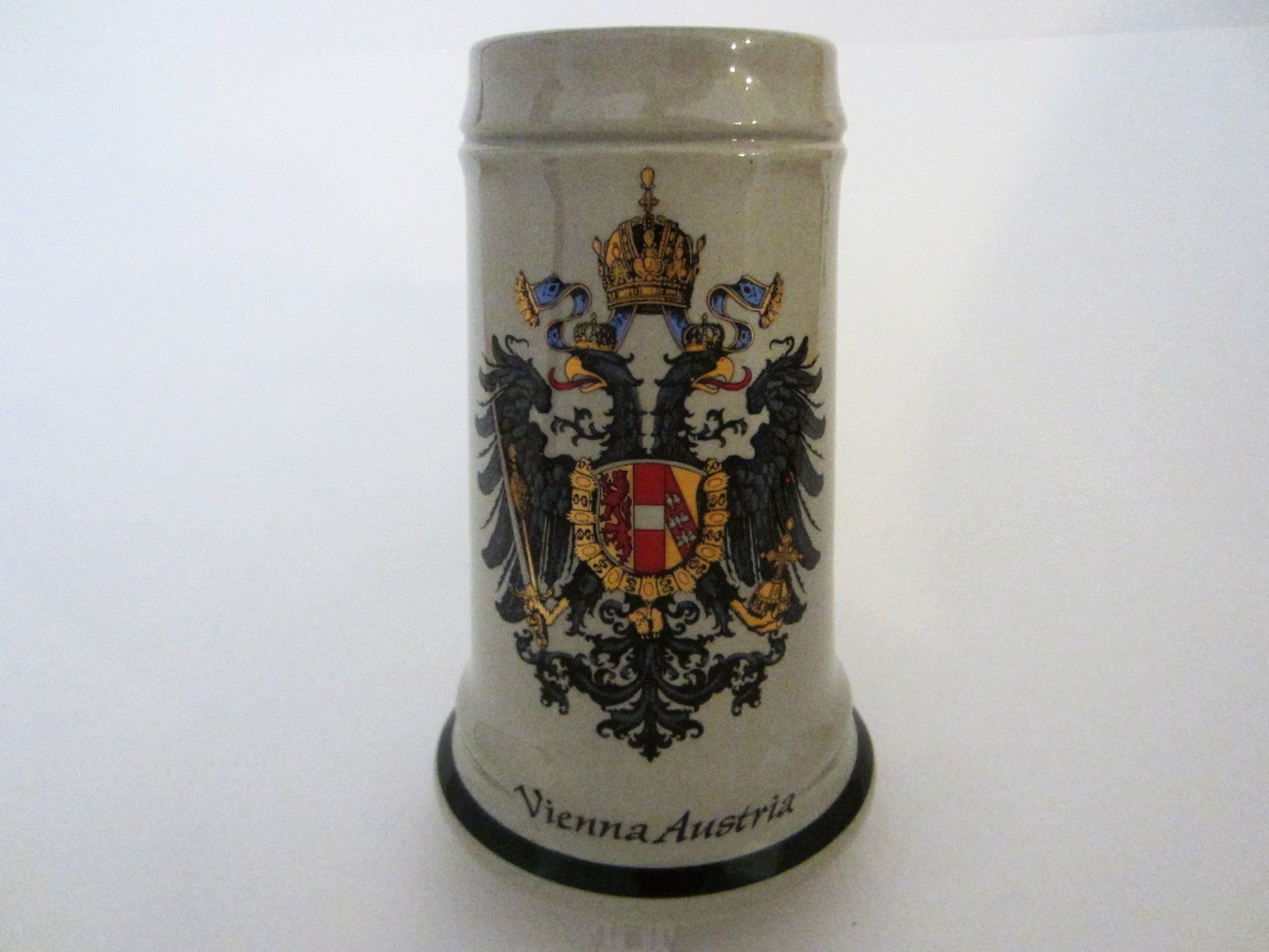 Handmalerei Original King Vienna Austria Hand Painted Bisque Luster Mug - Designer Unique Finds 