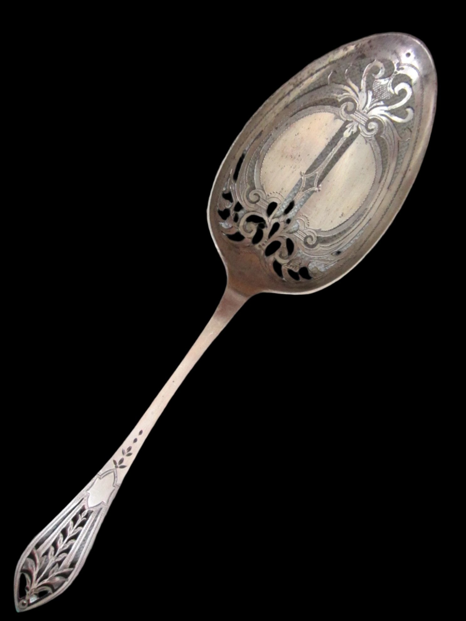 Reed Barton Antique Silver Serving Spoon Openwork Filigree Etched Hallmarks - Designer Unique Finds 
 - 5