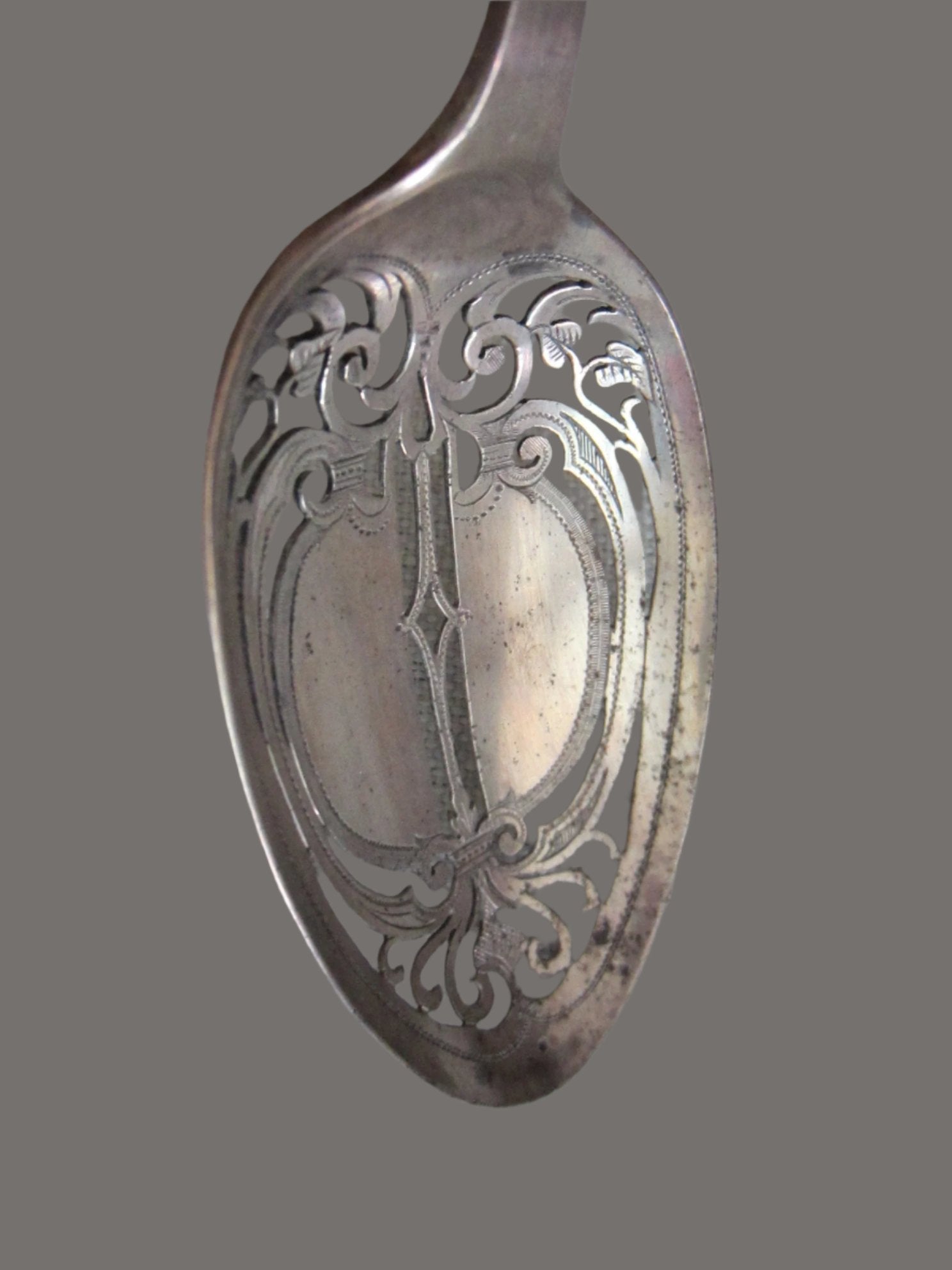 Reed Barton Antique Silver Serving Spoon Openwork Filigree Etched Hallmarks - Designer Unique Finds 
 - 6