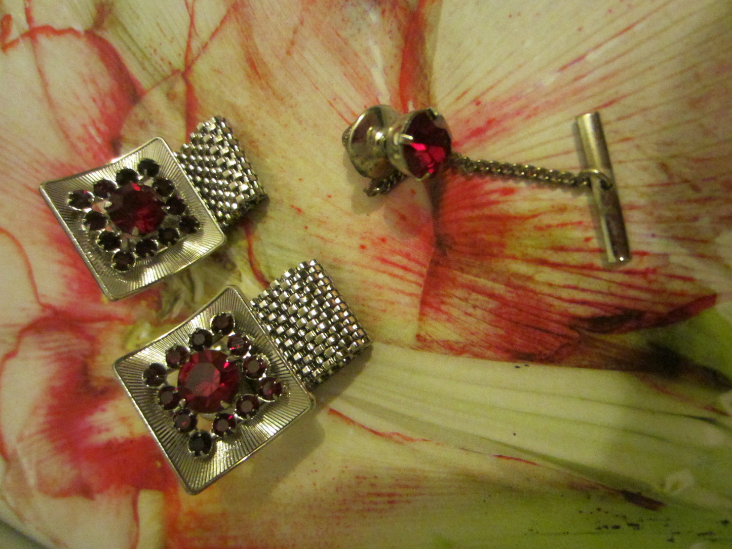 Mesh Ruby Imitation Cuff Link Set By Roger Seattle - Designer Unique Finds 
 - 2