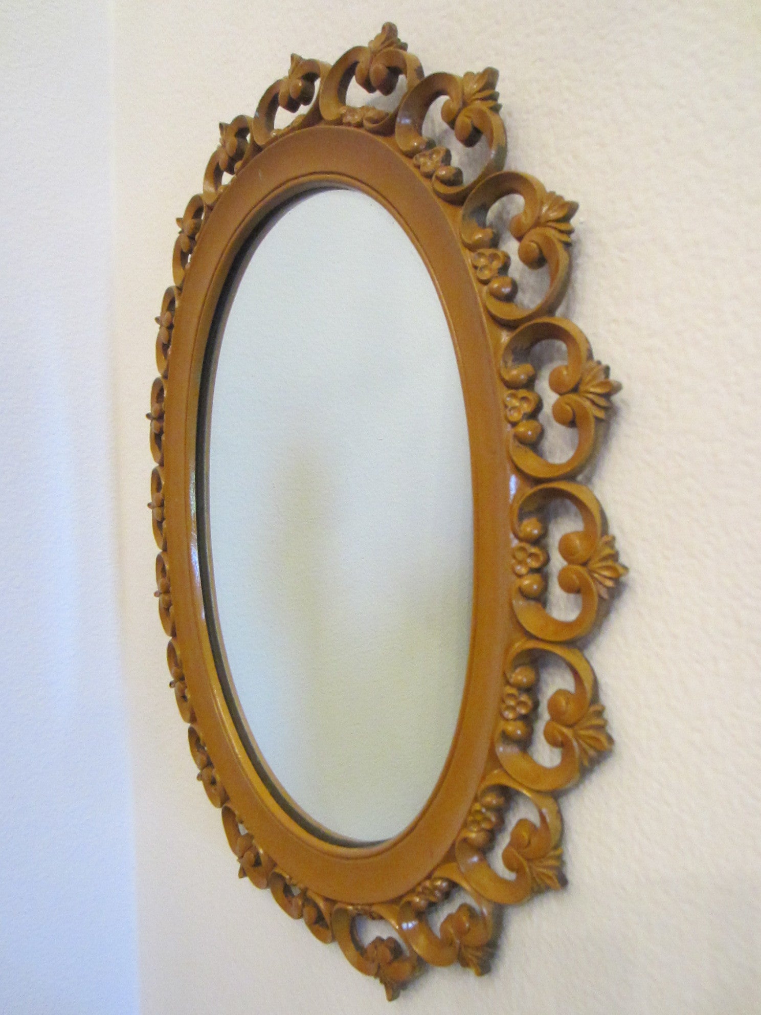 Syroco Wood Mid Century Oval Mirror Open Work Scrolled Decoration - Designer Unique Finds 
 - 3