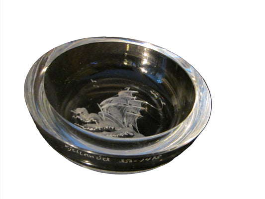 Etched Crystal Maritime Flag Boat Signed Bowl - Designer Unique Finds 
 - 3