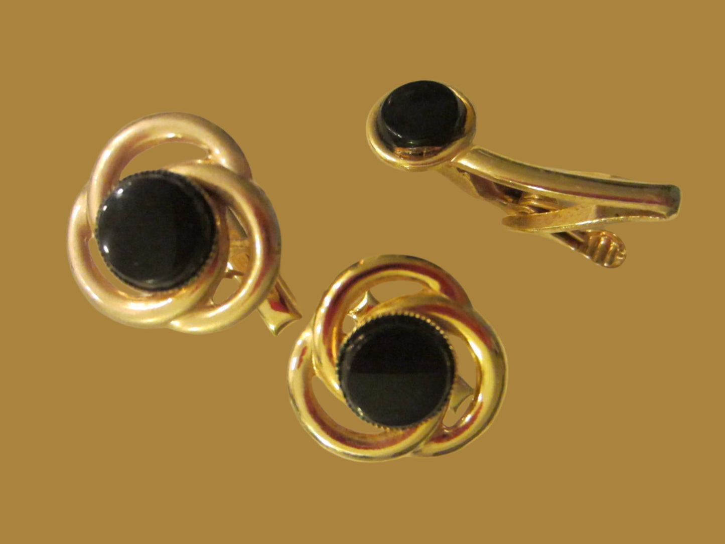 Golden Cuff Links Tie Clip Onyx Set - Designer Unique Finds 