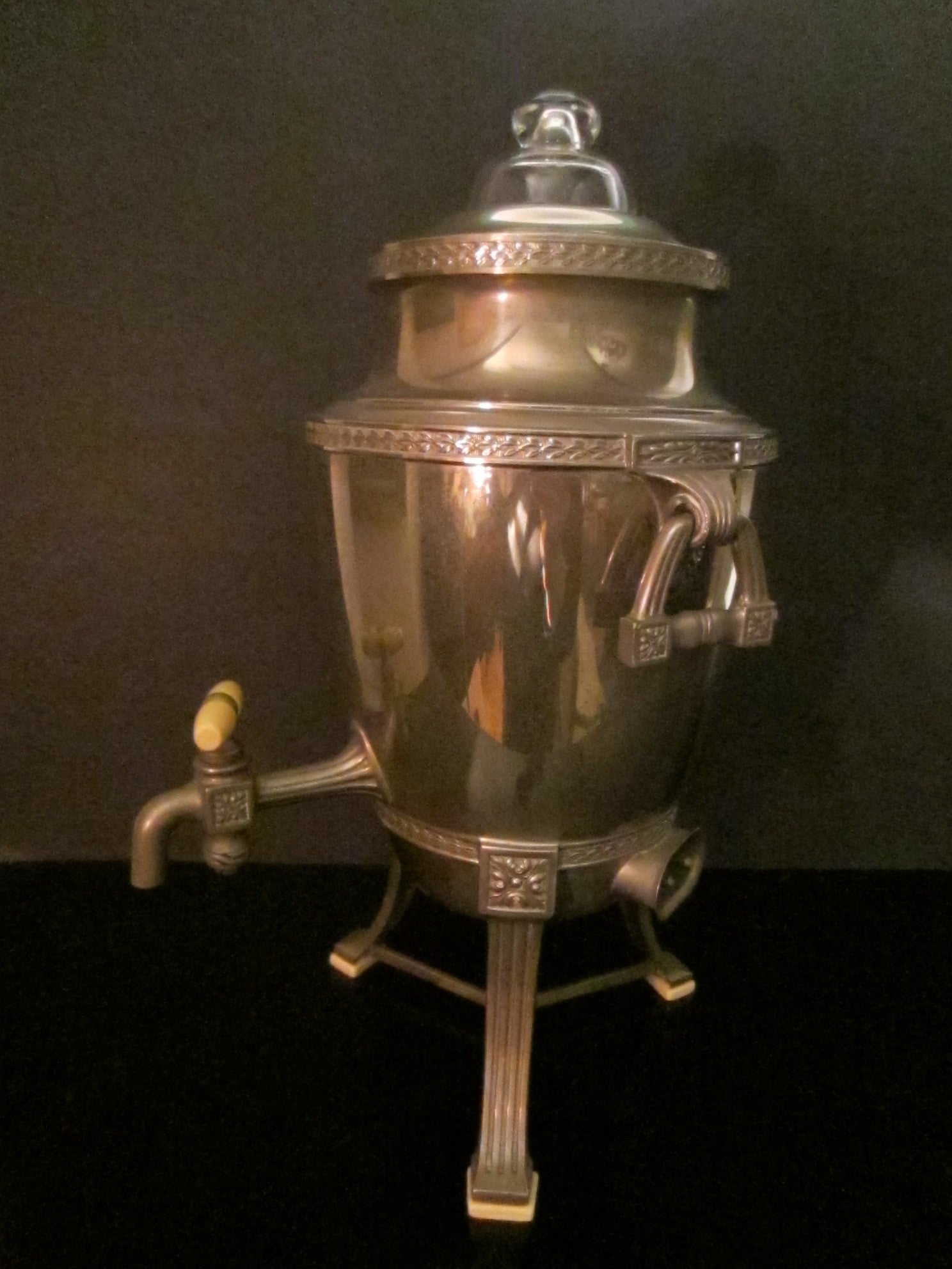 Universal Silver Plated Percolator Landers Frary Clark - Designer Unique Finds 