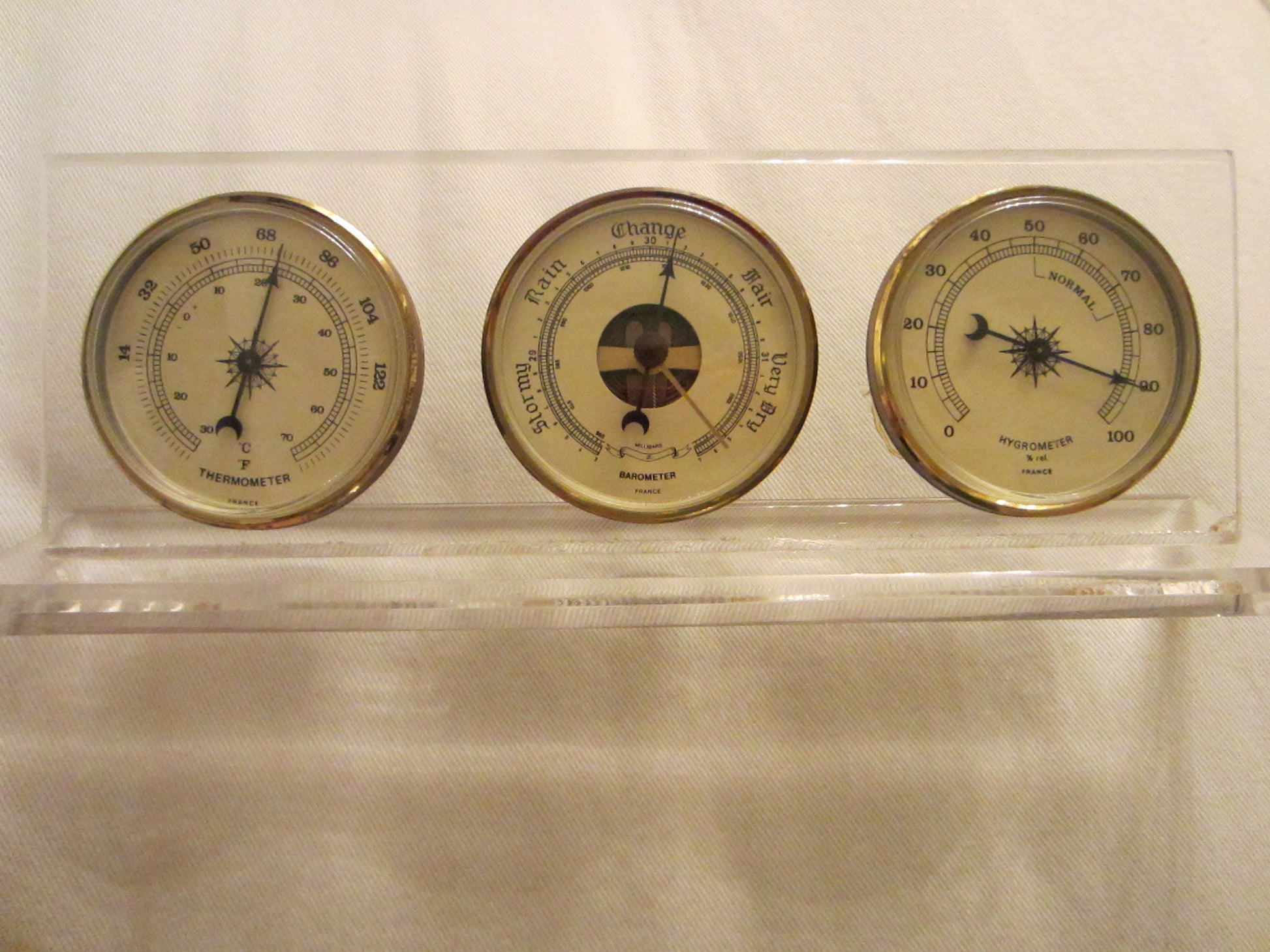 Lucite Millibars France Desktop Barometer Thermometer Hygrometer - Designer Unique Finds 
 - 1