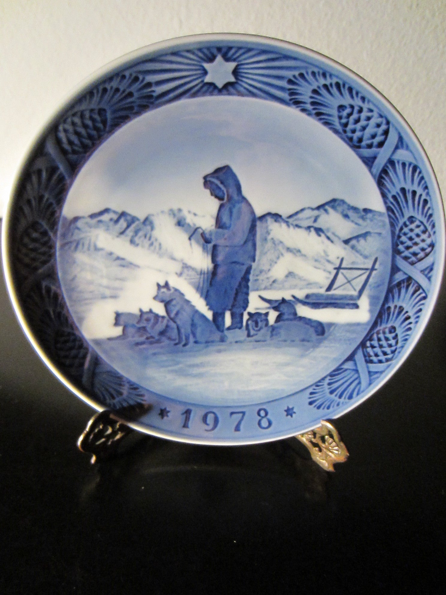 Royal Copenhagen Denmark Blue Mountain View Wolves Wall Plate - Designer Unique Finds 