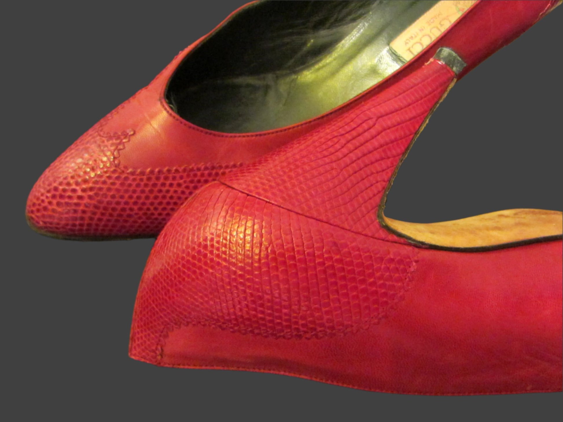 Gucci Vintage Red Leather Shoes Crocodile Accent Made in Italy - Designer Unique Finds 